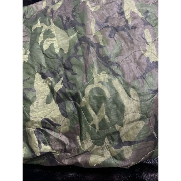 Poncho Doublure Armée Américaine – Woodland, Matelassé – Poncho Liner Woobie